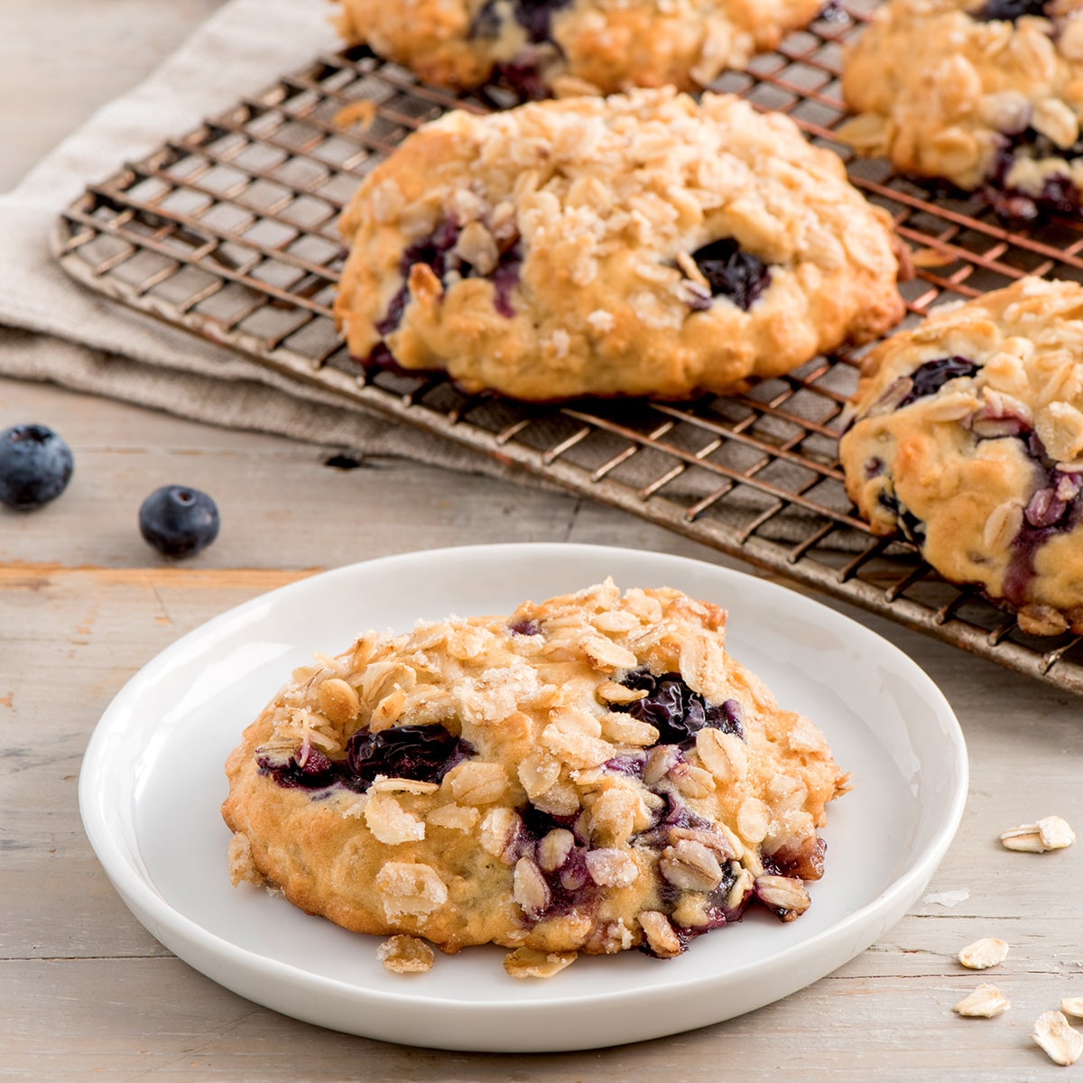 Ginger-Berry Oatmeal Muffin Tops