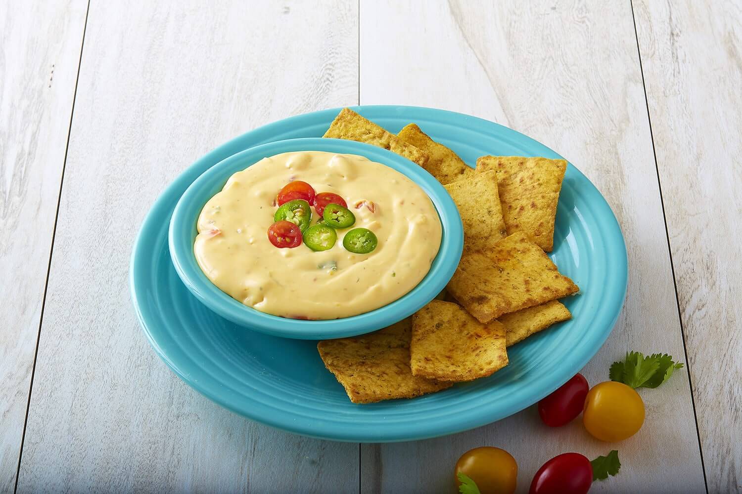 Queso w/Sabra Pico De Gallo