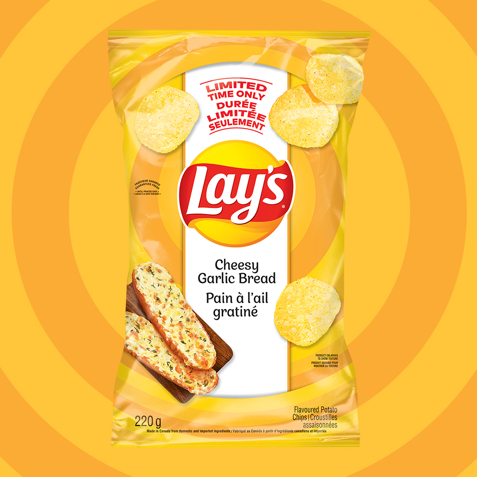 Lay's - Lay's Cheesy Garlic Bread Flavoured Potato Chips